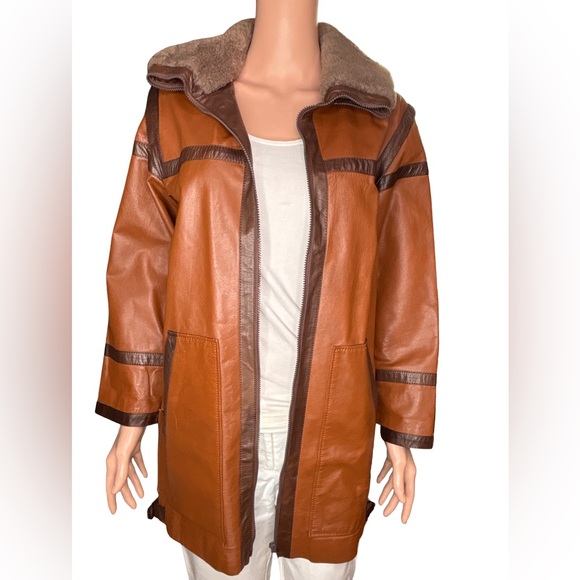 Vegan Leather Long Coat with Faux Fur Collar Medium - Picture 2 of 5